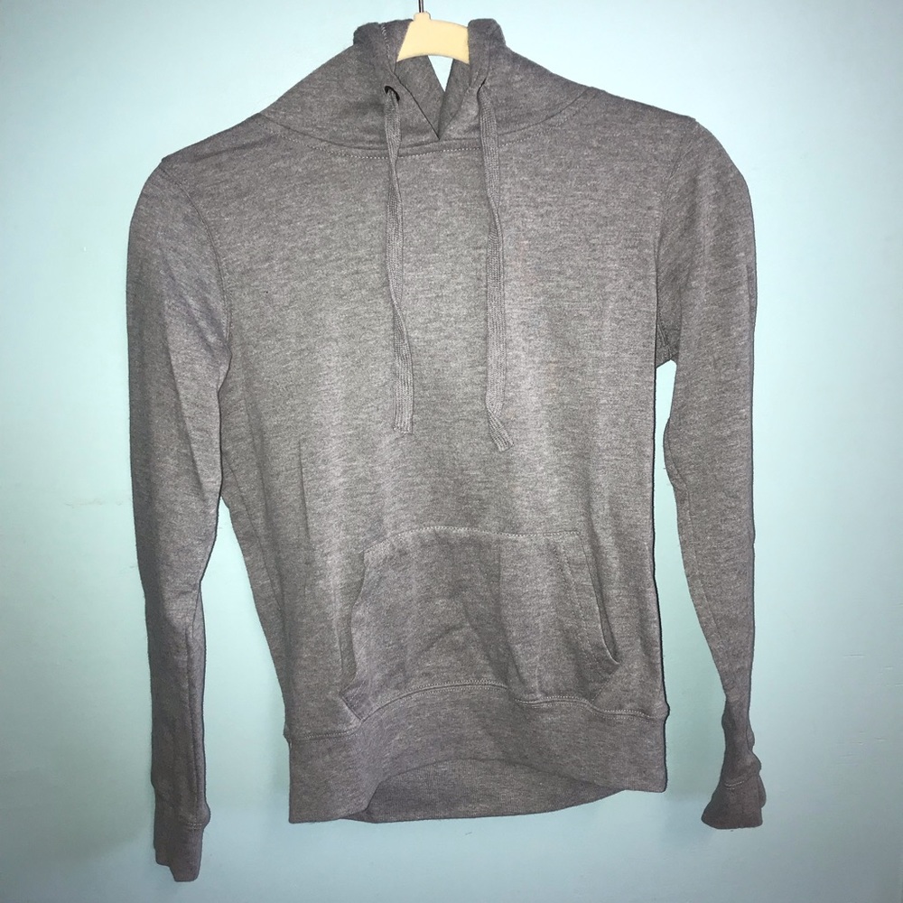 Grey sweatshirt